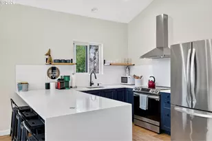 515 N Hemlock St, Cannon Beach, OR 97110 - Photo 16