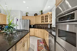 3555 Vista Ridge Dr, West Linn, OR 97068 - Photo 14