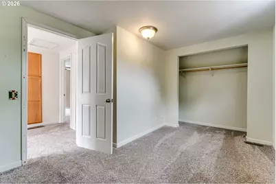 928 W Main St, Cottage Grove, OR 97424 - Photo 16