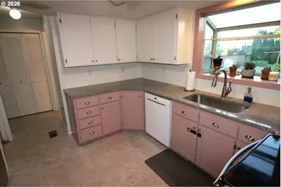 1419 T St, Springfield, OR 97477 - Photo 10