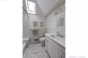 2448 NW Savier St, Portland, OR 97210 - Photo 24