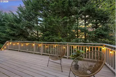 1960 Alpine Dr, West Linn, OR 97068 - Photo 18