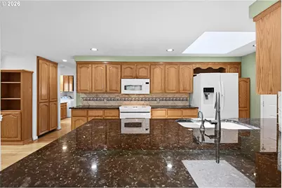 890 Hobbs Rd, Hood River, OR 97031 - Photo 10