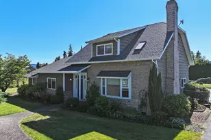 890 Hobbs Rd, Hood River, OR 97031 - Photo 1