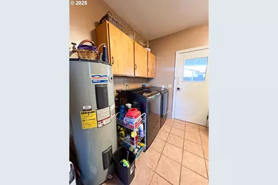 1225 B St, Fossil, OR 97830 - Photo 12
