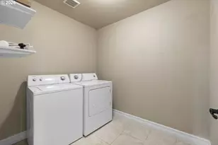 2918 W 9th St, Washougal, WA 98671 - Photo 16