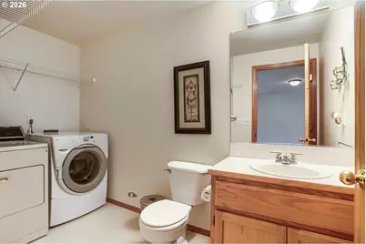 428 SE 10th St, Troutdale, OR 97060 - Photo 24