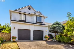 428 SE 10th St, Troutdale, OR 97060 - Photo 1
