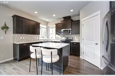 1709 NE 172nd St, Ridgefield, WA 98642 - Photo 8