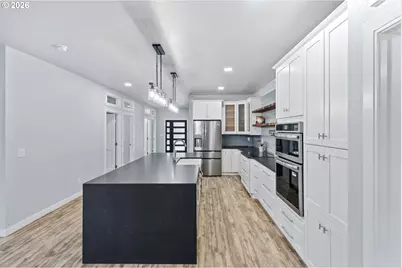 905 Bellevue Dr, Reedsport, OR 97467 - Photo 10