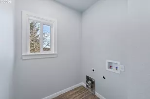 905 Bellevue Dr, Reedsport, OR 97467 - Photo 32