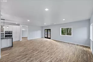 905 Bellevue Dr, Reedsport, OR 97467 - Photo 12