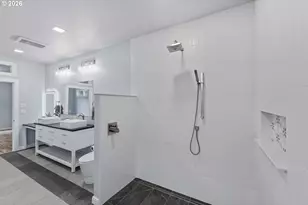 905 Bellevue Dr, Reedsport, OR 97467 - Photo 24