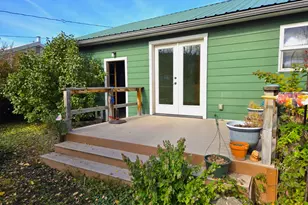 212 NW 5th Ave, John Day, OR 97845 - Photo 2