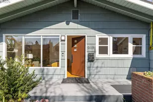 2015 SE Bidwell St, Portland, OR 97202 - Photo 2