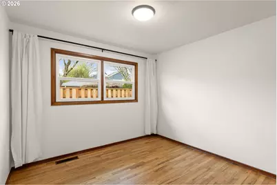 2015 SE Bidwell St, Portland, OR 97202 - Photo 16