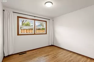 2015 SE Bidwell St, Portland, OR 97202 - Photo 16