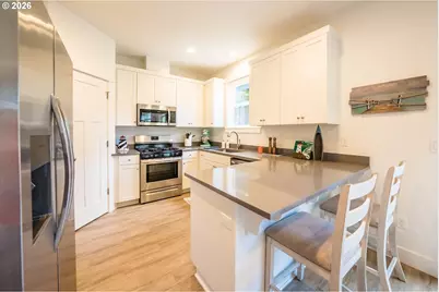 4153 SE Inlet Ave, Lincoln City, OR 97367 - Photo 12