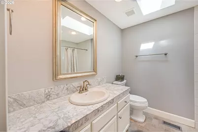 14221 Dolph Ct, Lake Oswego, OR 97034 - Photo 30