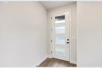 3865 W 4th St, Washougal, WA 98671 - Photo 2