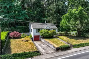 21635 Willamette Dr, West Linn, OR 97068 - Photo 2