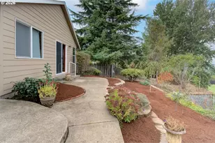 1821 SW Montmore Way, Troutdale, OR 97060 - Photo 44