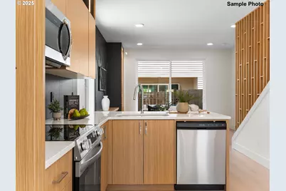 3021 NE Ainsworth St #6, Portland, OR 97211 - Photo 6