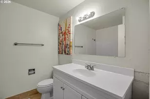 320 SE 143rd Ave, Portland, OR 97233 - Photo 12