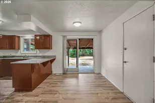 320 SE 143rd Ave, Portland, OR 97233 - Photo 6