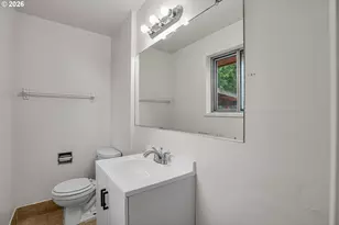 320 SE 143rd Ave, Portland, OR 97233 - Photo 10