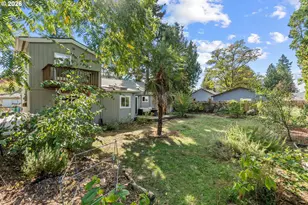 12629 SE Reedway St, Portland, OR 97236 - Photo 40