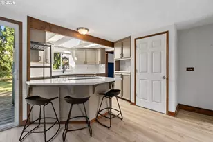 12629 SE Reedway St, Portland, OR 97236 - Photo 16