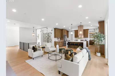 841 SW 49th Dr, Gresham, OR 97080 - Photo 2