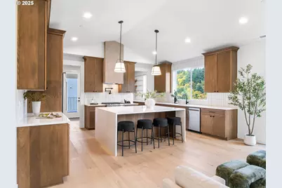 841 SW 49th Dr, Gresham, OR 97080 - Photo 4