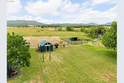 1177 Dairy Loop Rd, Roseburg, OR 97471 - Photo 38