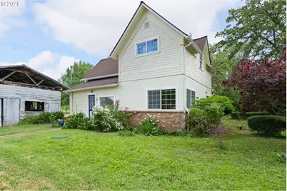 1177 Dairy Loop Rd, Roseburg, OR 97471 - Photo 2