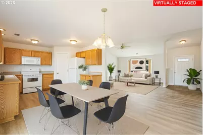 186 Woodduck St, Winston, OR 97496 - Photo 14