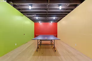 2328 SW Broadway Dr, Portland, OR 97201 - Photo 40