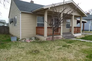 214 NW 5th Ave, Milton-Freewater, OR 97862 - Photo 4