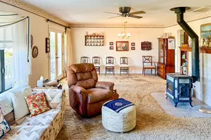 159 NE Lombardy Dr, Roseburg, OR 97470 - Photo 4