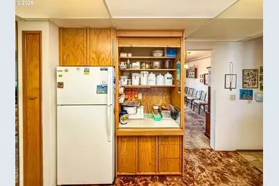 159 NE Lombardy Dr, Roseburg, OR 97470 - Photo 6