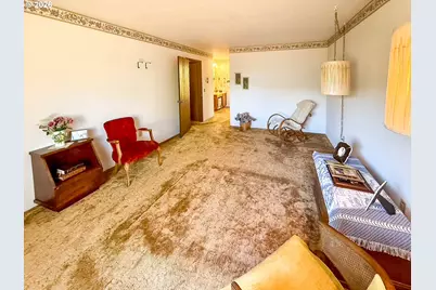 159 NE Lombardy Dr, Roseburg, OR 97470 - Photo 12