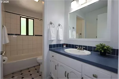 1185 NE 27th St, Gresham, OR 97030 - Photo 14