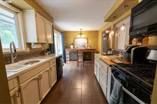 22180 S Leslie Ave, Beavercreek, OR 97004 - Photo 10
