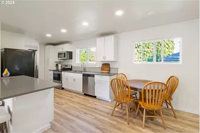 3994 Crestview Dr S, Salem, OR 97302 - Photo 10