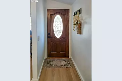 145 Littlebrook Ln, Roseburg, OR 97471 - Photo 2