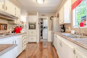 28011 Pine View Rd, Brownsville, OR 97327 - Photo 14