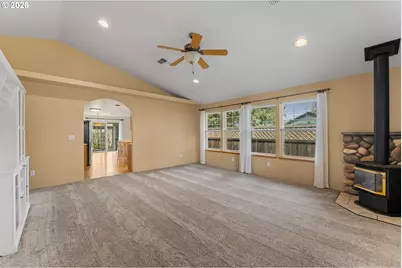 2188 Marie Dr, Grants Pass, OR 97526 - Photo 8