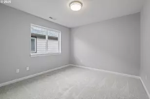 248 NE 66th Ave, Hillsboro, OR 97124 - Photo 32