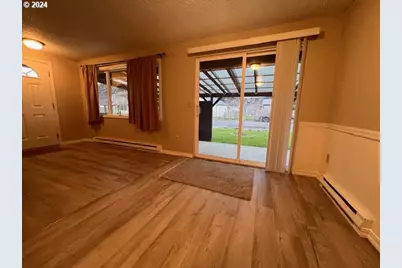 907 Greenwood Ave, Reedsport, OR 97467 - Photo 14